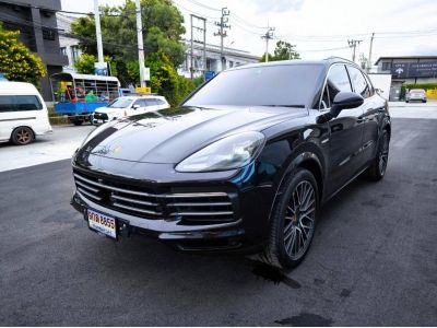 2019 PORSCHE CAYENNE E-HYBRID สีดำ วิ่งน้อยเพียง 49,XXX KM.